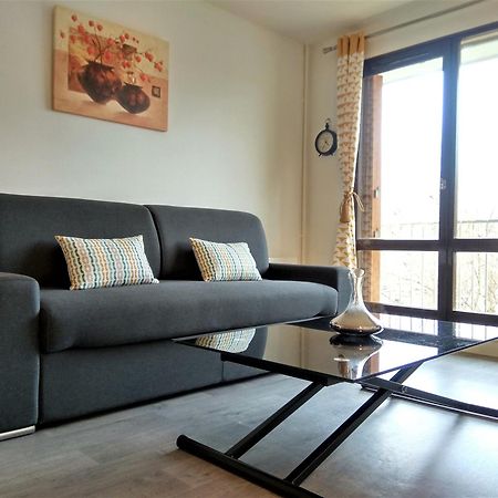 Budget Apart With Balcony And Great View Saint-Denis  Extérieur photo