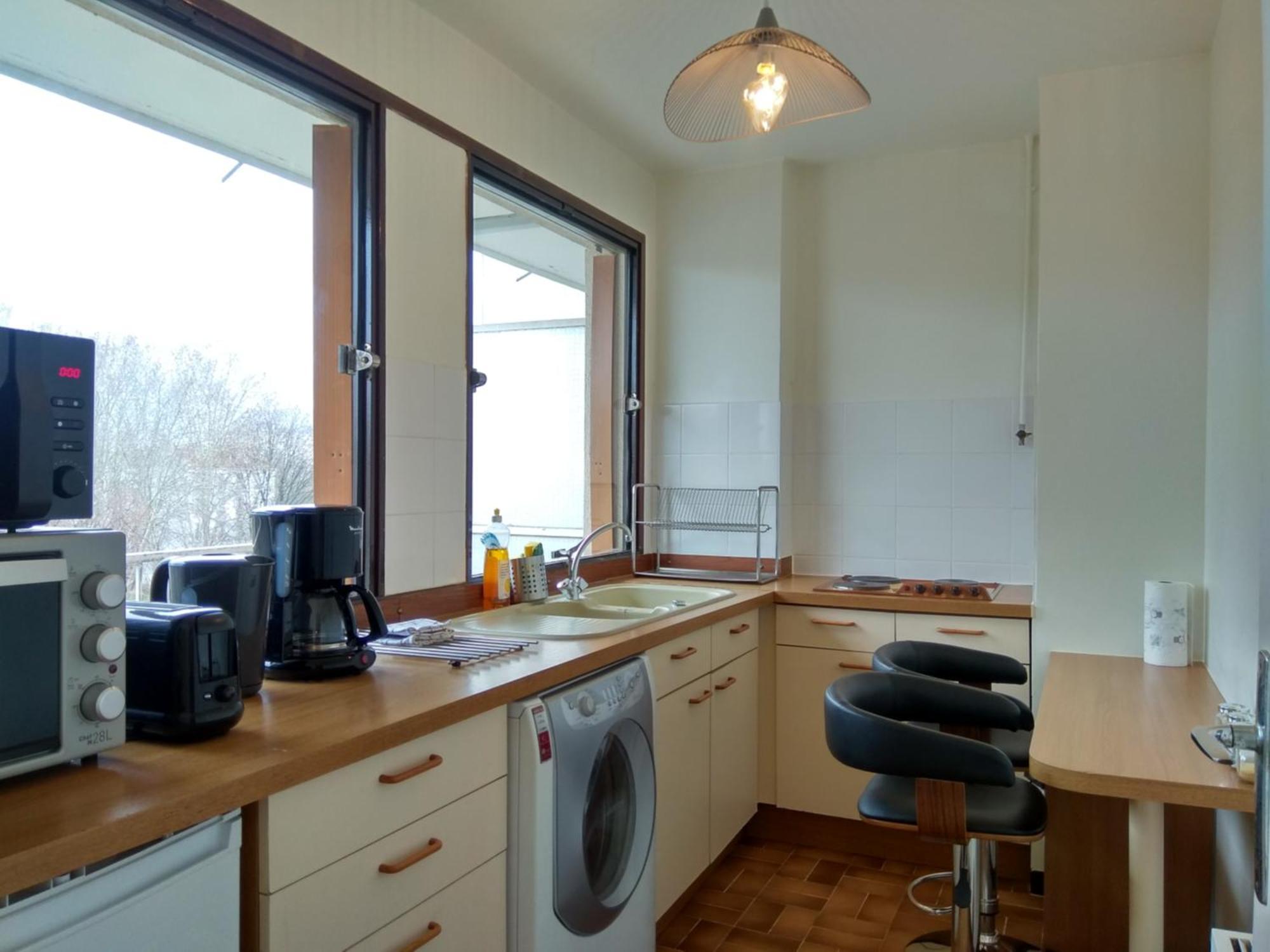 Budget Apart With Balcony And Great View Saint-Denis  Extérieur photo