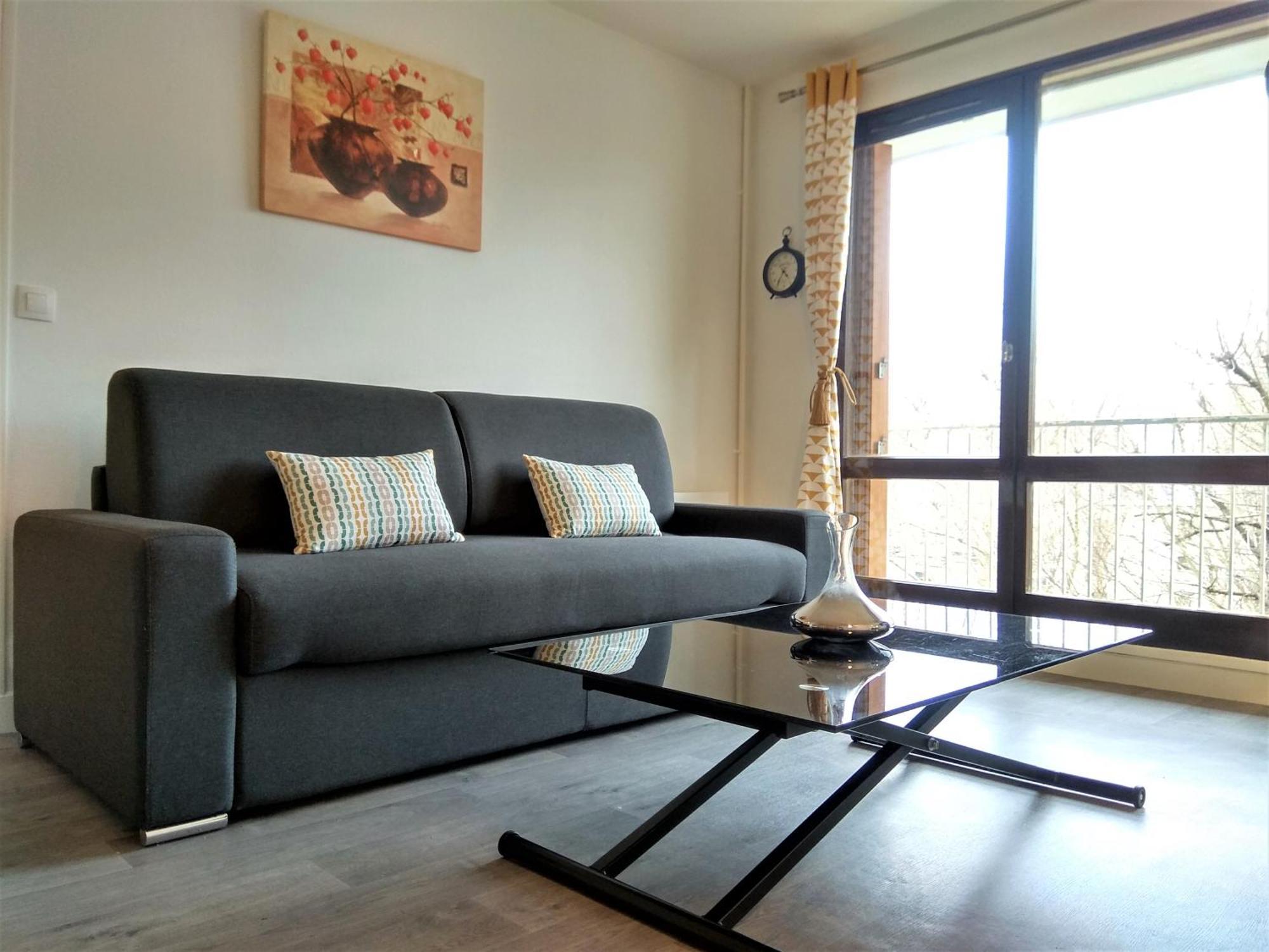 Budget Apart With Balcony And Great View Saint-Denis  Extérieur photo